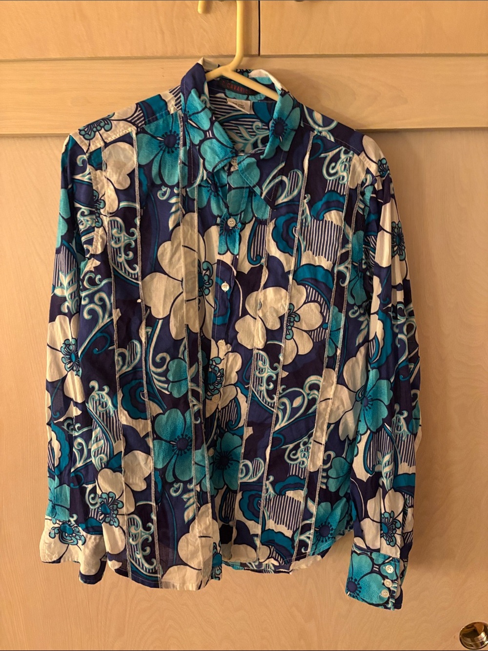 Floral Button-Up Shirt in Navy blue, sky blue and white-Vintage. Good condition